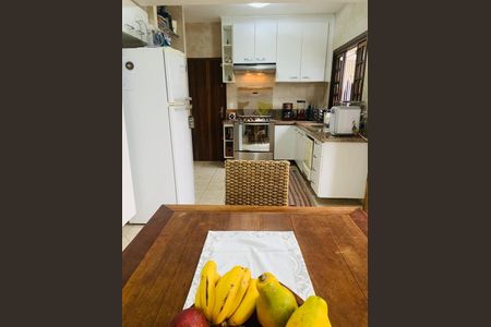 Casa à venda com 158m², 3 quartos e 2 vagasCozinha