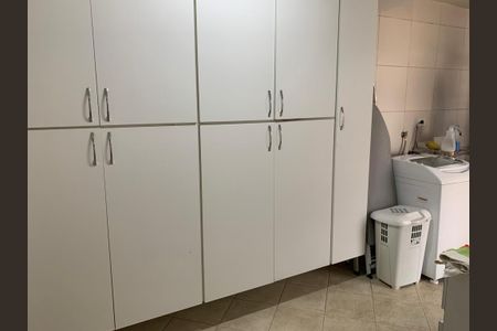 Casa à venda com 158m², 3 quartos e 2 vagasÁrea de Serviço