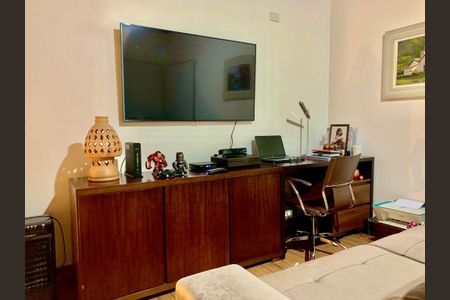 Casa à venda com 158m², 3 quartos e 2 vagasStudio