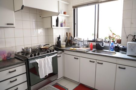 Apartamento à venda com 200m², 3 quartos e 2 vagasCozinha