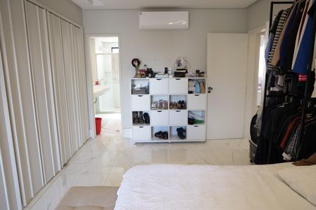 Apartamento à venda com 200m², 3 quartos e 2 vagasQuarto
