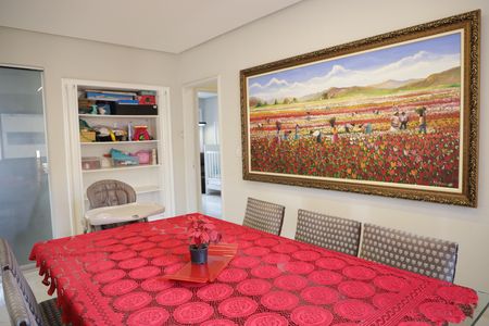 Apartamento à venda com 200m², 3 quartos e 2 vagasSala