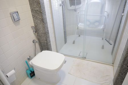Apartamento à venda com 200m², 3 quartos e 2 vagasBanheiro de Serviço
