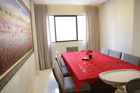 Apartamento à venda com 200m², 3 quartos e 2 vagasSala