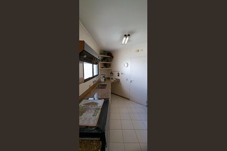 Apartamento para alugar com 228m², 4 quartos e 4 vagasCozinha