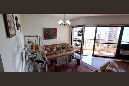 Apartamento para alugar com 228m², 4 quartos e 4 vagasSala