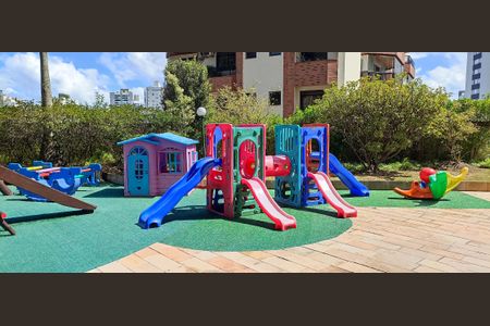 Apartamento para alugar com 228m², 4 quartos e 4 vagasÁrea comum - Playground