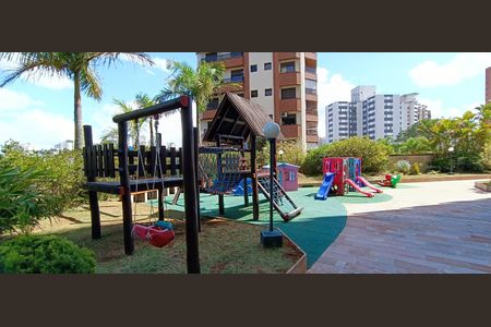 Apartamento para alugar com 228m², 4 quartos e 4 vagasÁrea comum - Playground