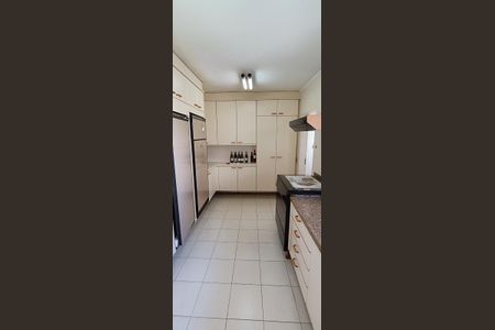 Apartamento para alugar com 228m², 4 quartos e 4 vagasCozinha