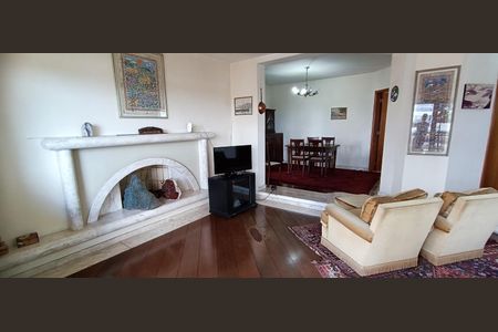 Apartamento para alugar com 228m², 4 quartos e 4 vagasSala