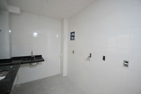 Apartamento para alugar com 48m², 2 quartos e 1 vaga Apartamento para alugar com 48m², 2 quartos e 1 vagaCozinha e Área de Serviço