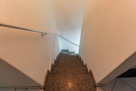 Casa para alugar com 120m², 3 quartos e 1 vagaEscada
