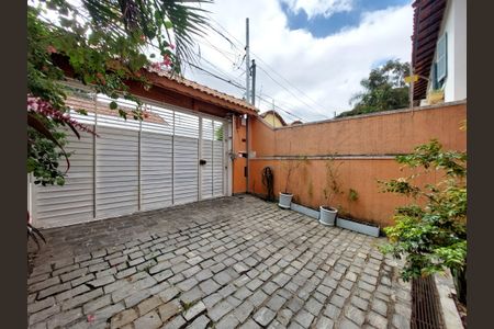 Casa à venda com 180m², 4 quartos e 2 vagasGaragem