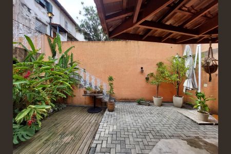 Casa à venda com 180m², 4 quartos e 2 vagasÁrea de Lazer