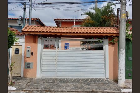 Casa à venda com 180m², 4 quartos e 2 vagasFachada - Plaquinha instalada