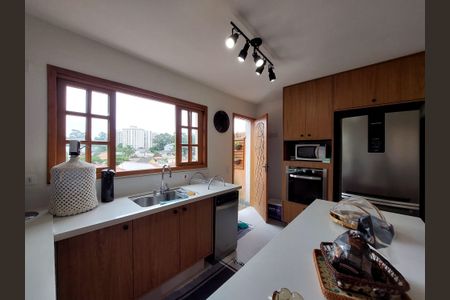 Casa à venda com 180m², 4 quartos e 2 vagasCozinha