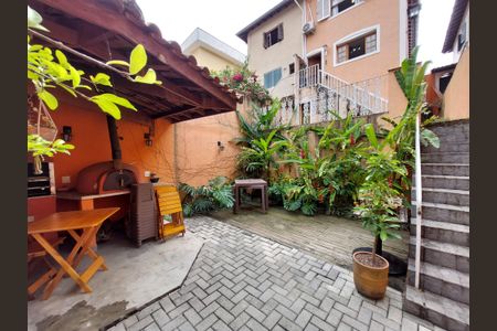 Casa à venda com 180m², 4 quartos e 2 vagasÁrea de Lazer