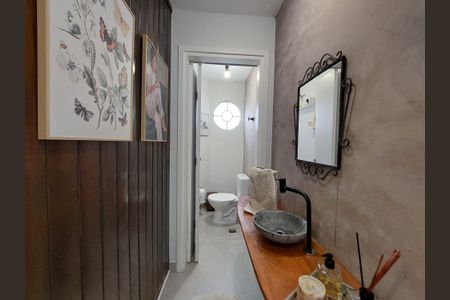 Casa à venda com 180m², 4 quartos e 2 vagasLavabo