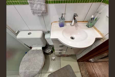 Apartamento à venda com 84m², 2 quartos e 2 vagas Apartamento à venda com 84m², 2 quartos e 2 vagasBanheiro