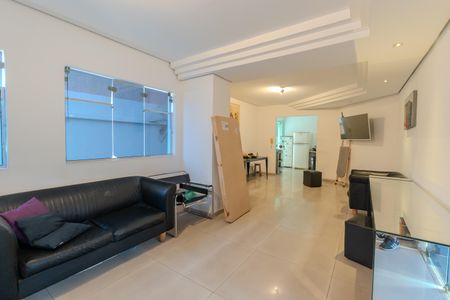 Apartamento à venda com 40m², 1 quarto e 1 vaga Apartamento à venda com 40m², 1 quarto e 1 vagaÁrea comum - Salão de festas