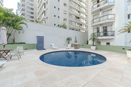 Apartamento à venda com 40m², 1 quarto e 1 vaga Apartamento à venda com 40m², 1 quarto e 1 vagaÁrea comum - Piscina