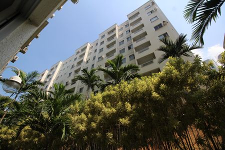 Apartamento para alugar com 50m², 2 quartos e 1 vagaFachada