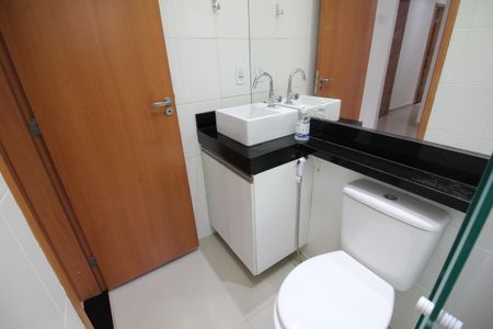 Apartamento para alugar com 50m², 2 quartos e 1 vagaQuarto 2 - Banheiro da Suíte