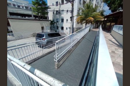 Apartamento para alugar com 50m², 2 quartos e 1 vaga Apartamento para alugar com 50m², 2 quartos e 1 vagaRampas de Acesso