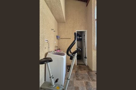 Apartamento à venda com 108m², 2 quartos e 2 vagasLavanderia