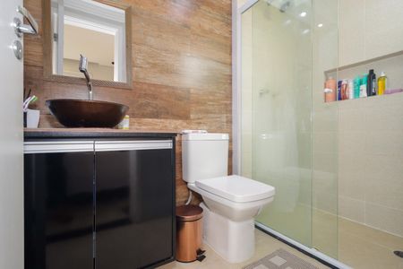 Apartamento para alugar com 74m², 3 quartos e 1 vaga Apartamento para alugar com 74m², 3 quartos e 1 vagaBanheiro da Suíte