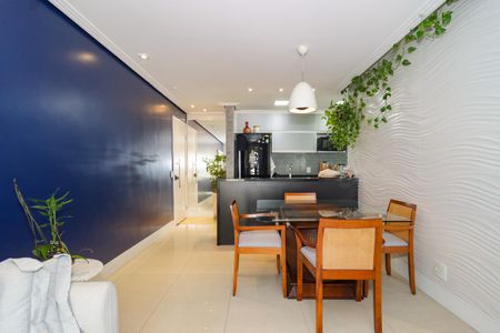 Apartamento para alugar com 74m², 3 quartos e 1 vaga Apartamento para alugar com 74m², 3 quartos e 1 vagaSala