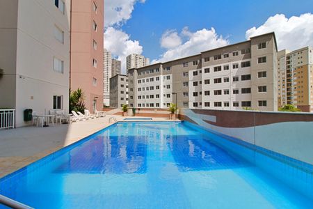 Apartamento para alugar com 74m², 3 quartos e 1 vaga Apartamento para alugar com 74m², 3 quartos e 1 vagaÁrea comum - Piscina