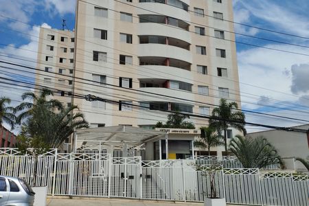 Apartamento para alugar com 97m², 3 quartos e 2 vagas Apartamento para alugar com 97m², 3 quartos e 2 vagasFachada