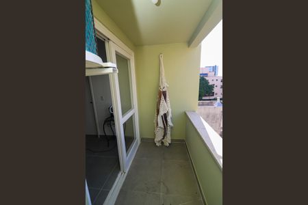 Apartamento para alugar com 67m², 1 quarto e 1 vagaSacada da Sala