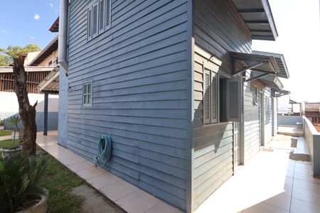 Casa à venda com 200m², 6 quartos e 4 vagasÁrea externa