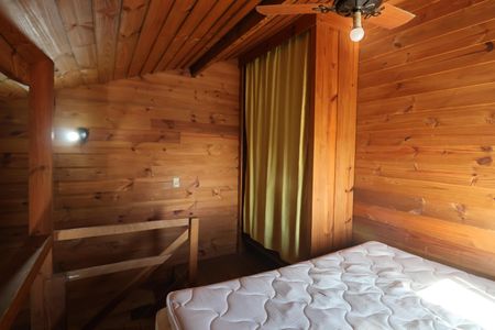 Casa à venda com 200m², 6 quartos e 4 vagasQuarto