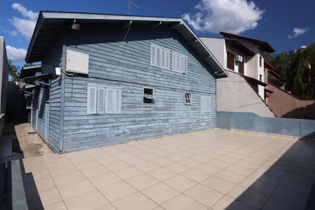 Casa à venda com 200m², 6 quartos e 4 vagasÁrea externa