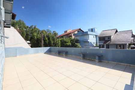 Casa à venda com 200m², 6 quartos e 4 vagasÁrea externa