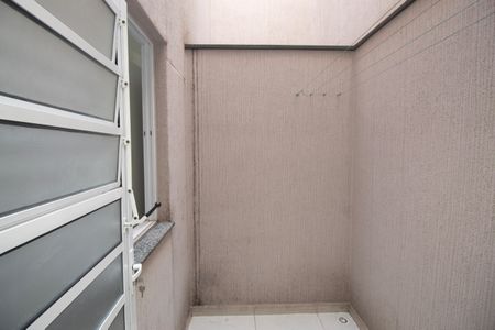 Casa para alugar com 30m², 1 quarto e sem vagaÁrea de Serviço