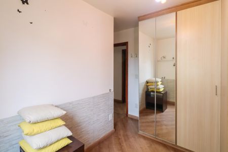 Apartamento à venda com 90m², 3 quartos e 2 vagasQuarto 2