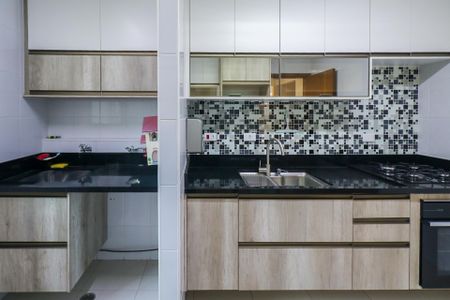 Apartamento à venda com 90m², 3 quartos e 2 vagasCozinha