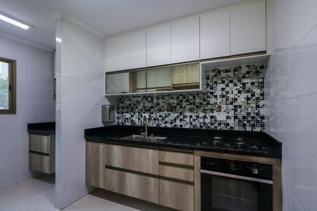 Apartamento à venda com 90m², 3 quartos e 2 vagasCozinha