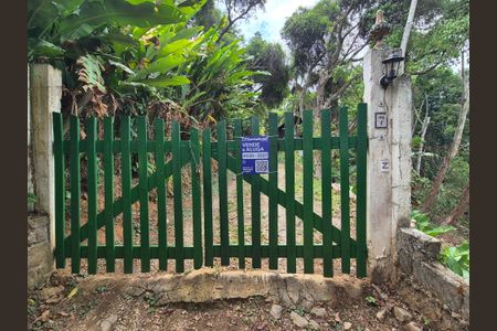 Casa de condomínio para alugar com 100m², 2 quartos e 4 vagasPlaca