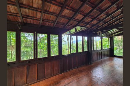 Casa de condomínio para alugar com 100m², 2 quartos e 4 vagasSala