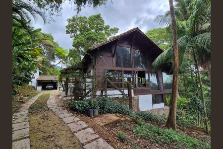 Casa de condomínio para alugar com 100m², 2 quartos e 4 vagasFachada