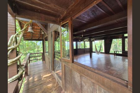 Casa de condomínio para alugar com 100m², 2 quartos e 4 vagasVaranda