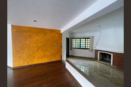 Casa de condomínio para alugar com 390m², 5 quartos e 4 vagasSala