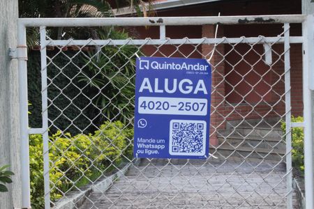 Casa de condomínio para alugar com 390m², 5 quartos e 4 vagasPlaca