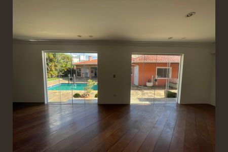 Casa de condomínio para alugar com 390m², 5 quartos e 4 vagasSala