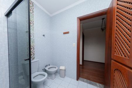 Casa à venda com 350m², 3 quartos e 4 vagasBanheiro 2